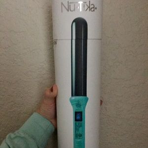 Nutika 32mm Curling Wand